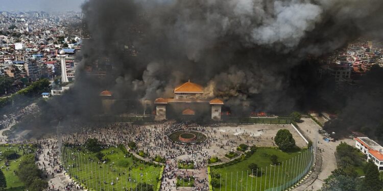 Nepal Protests Escalate: Prime Minister Resigns, India Boosts Border Security Amid Violent Demonstrations Nepal Protests Escalate: Prime Minister Resigns, India Boosts Border Security Amid Violent Demonstrations