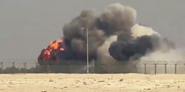 Tejas Fighter Jet Crashes at Dubai Air Show; IAF Pilot Dies During Aerial Display Tejas Fighter Jet Crashes at Dubai Air Show; IAF Pilot Dies During Aerial Display