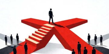 THE UNSCRIPTED LEADER: LEADERS CREATE THEIR OWN PLAYBOOKS